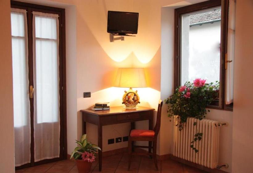 ホテル La Locanda