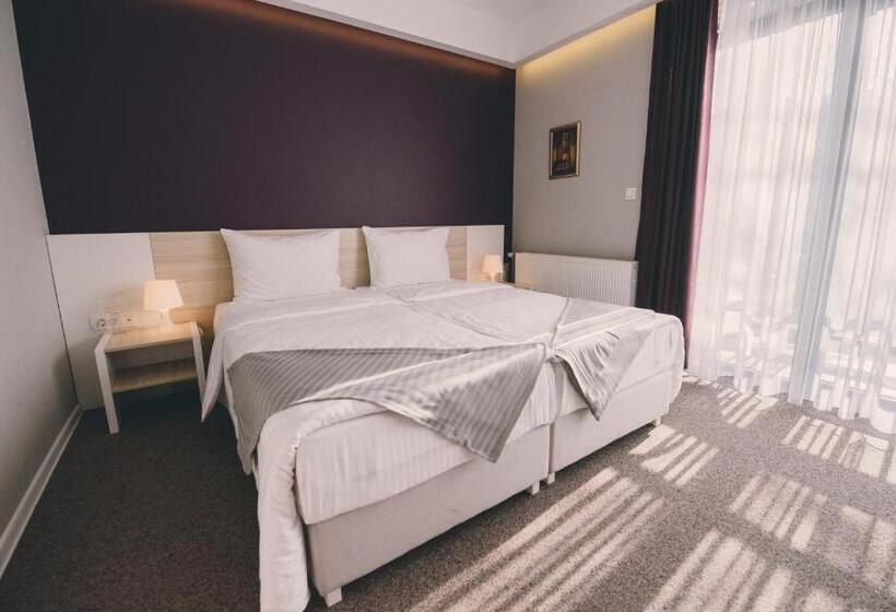 هتل Nova Bentbaša