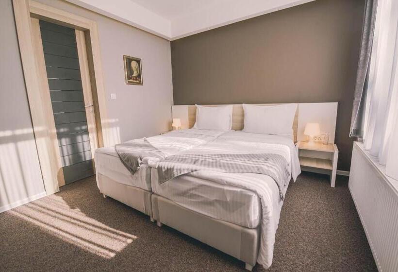 هتل Nova Bentbaša