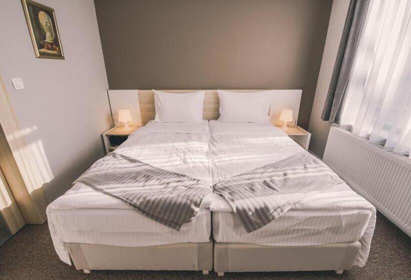 هتل Nova Bentbaša