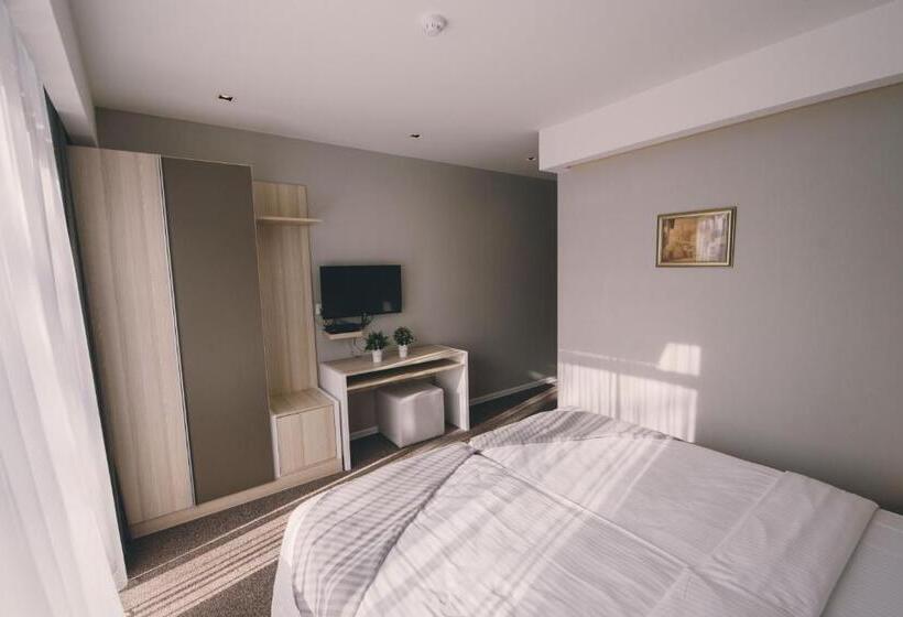 هتل Nova Bentbaša