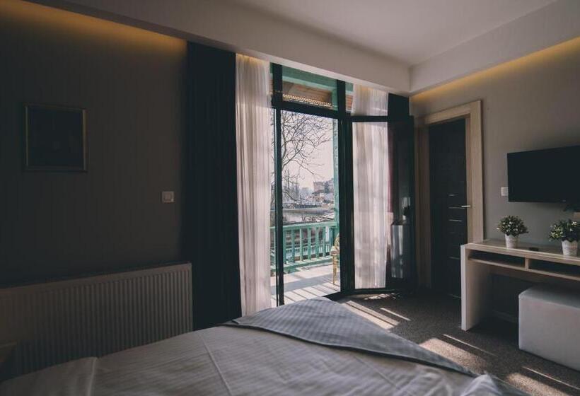 هتل Nova Bentbaša