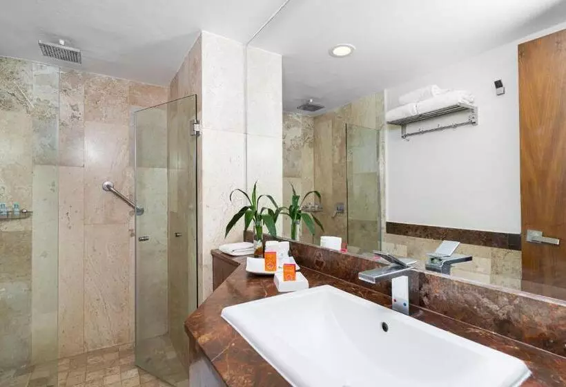 ホテル Altitude By Krystal Grand Los Cabos – All Inclusive