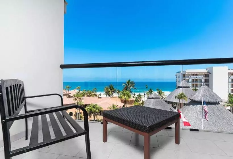 ホテル Altitude By Krystal Grand Los Cabos – All Inclusive