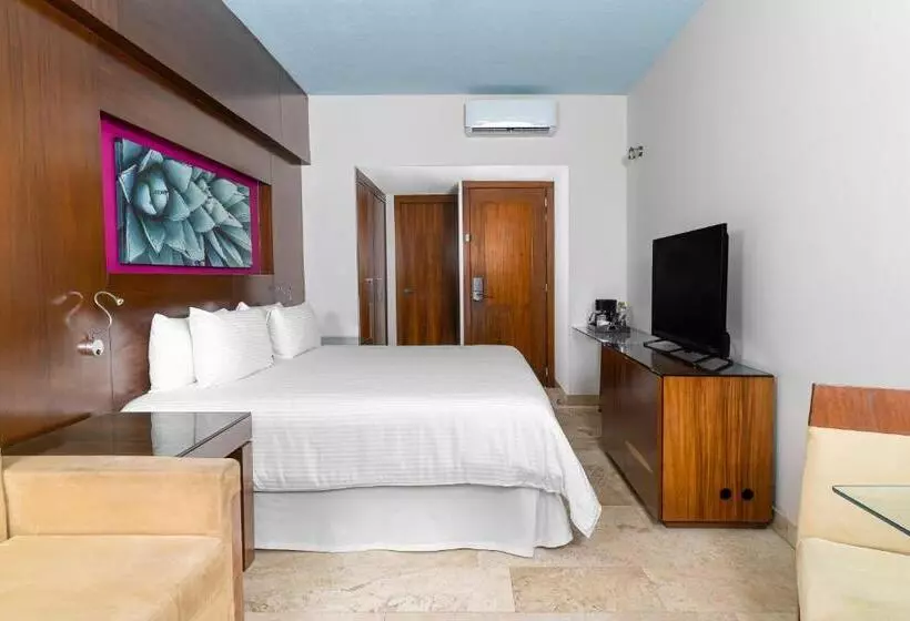 ホテル Altitude By Krystal Grand Los Cabos – All Inclusive