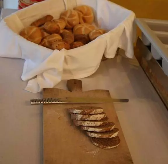 هتل Schwarzer Adler Sillian