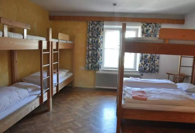 هتل Schwarzer Adler Sillian