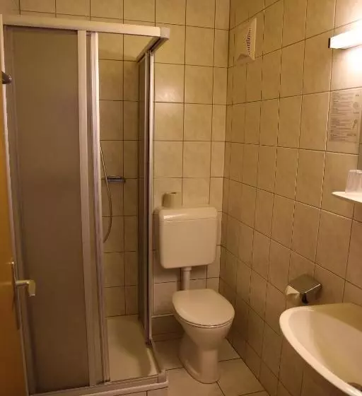 هتل Schwarzer Adler Sillian