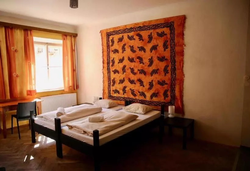 هتل Schwarzer Adler Sillian