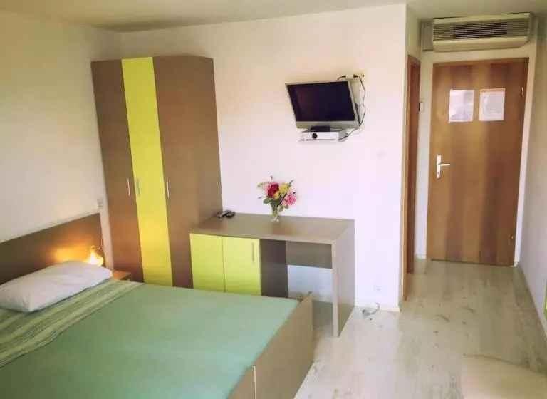 B&b Sidro