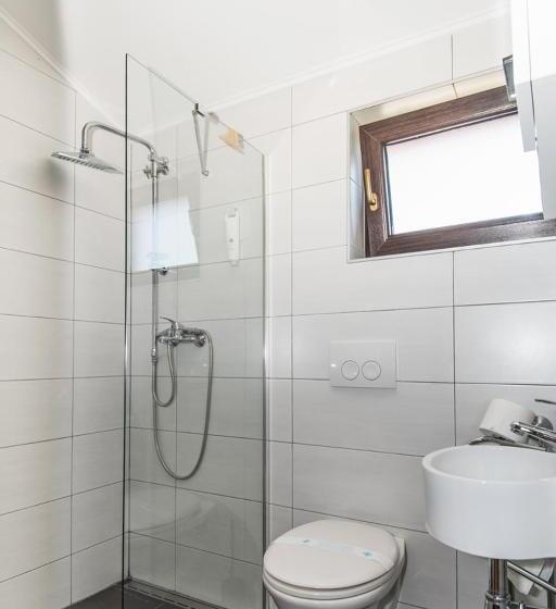 تختخواب و صبحانه Breakfast & Bed Anita