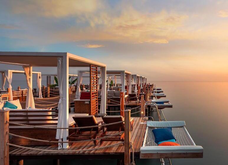 Elexus Hotel Resort & Spa & Casino