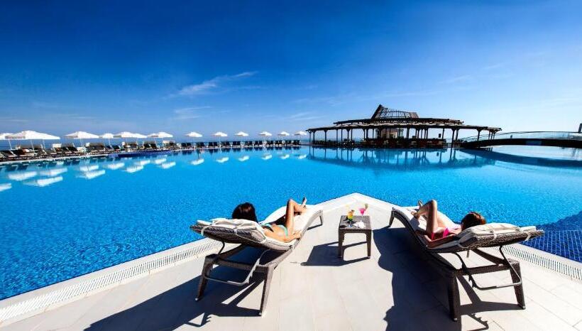 Elexus Hotel Resort & Spa & Casino