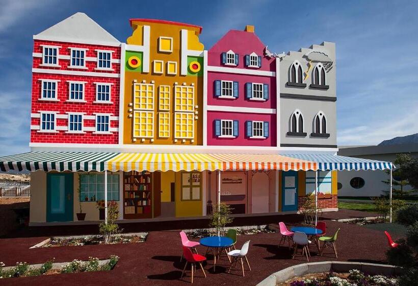 Elexus Hotel Resort & Spa & Casino