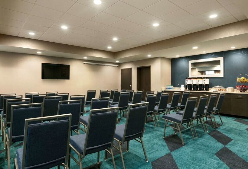 Отель Hampton Inn Kernersville