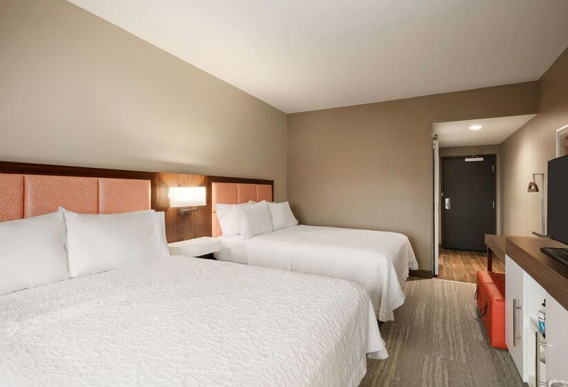 Отель Hampton Inn Kernersville