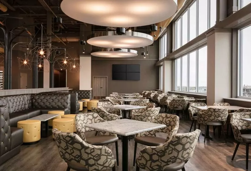 ホテル Hilton Garden Inn Iowa City Downtown University