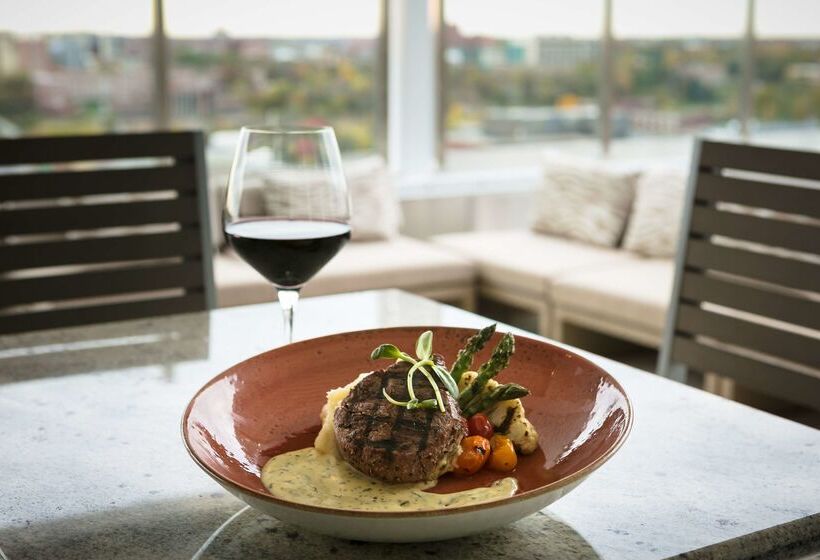 酒店 Hilton Garden Inn Iowa City Downtown University