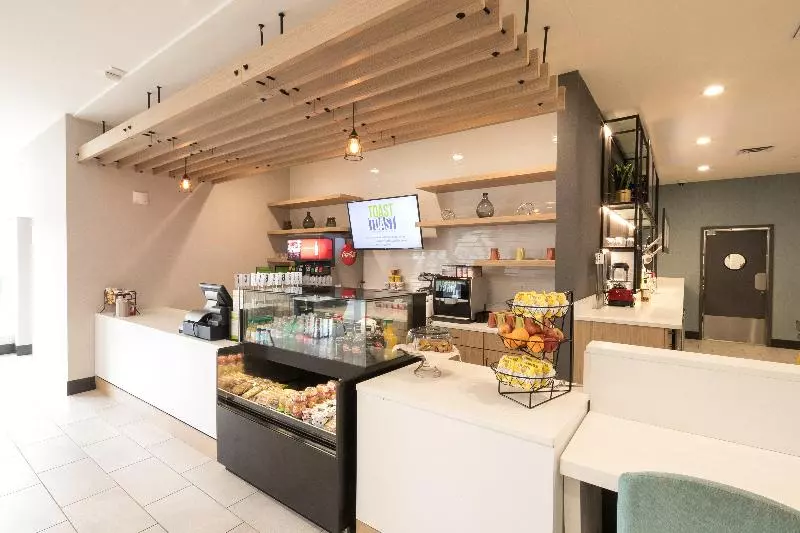 Holiday Inn Hotels And Suites Mount Pleasant By Ihg