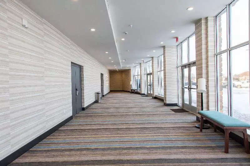 Holiday Inn Hotels And Suites Mount Pleasant By Ihg