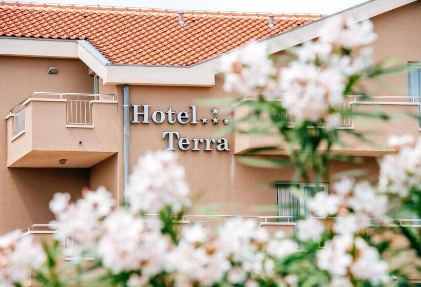 هتل Terra