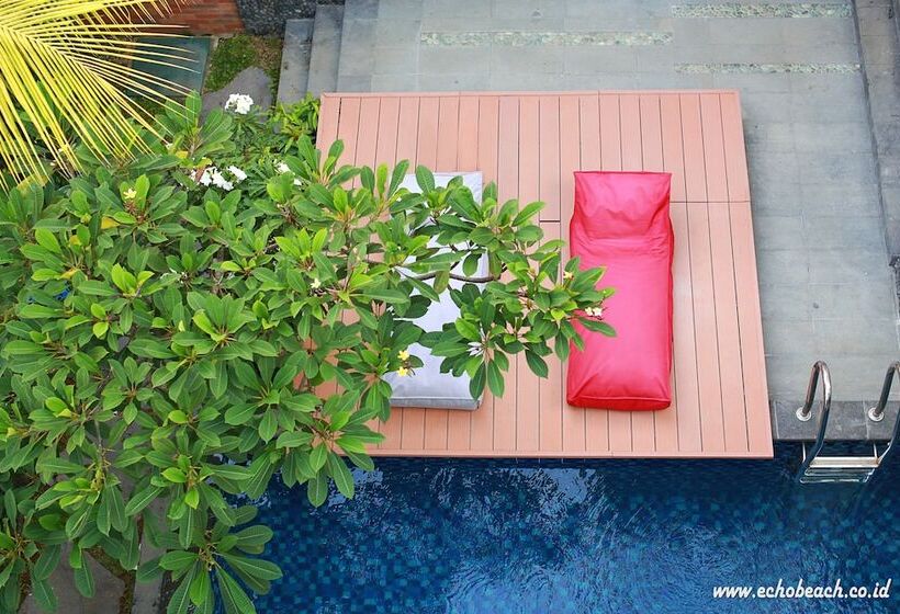 Echo Beach Designer Apartment