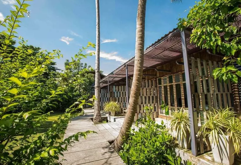 Hotelli Chababaancham Resort