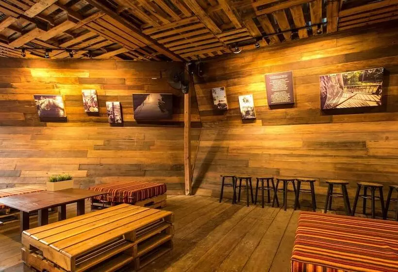 Hotelli Chababaancham Resort