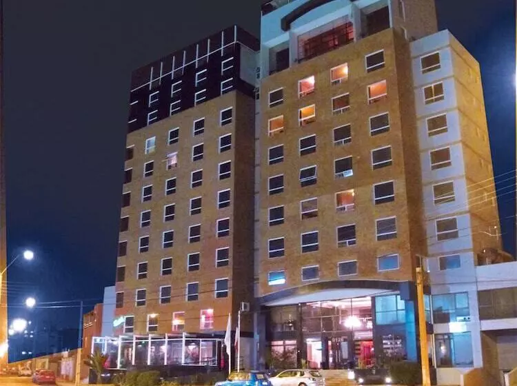 هتل Florencia Suites & Apart