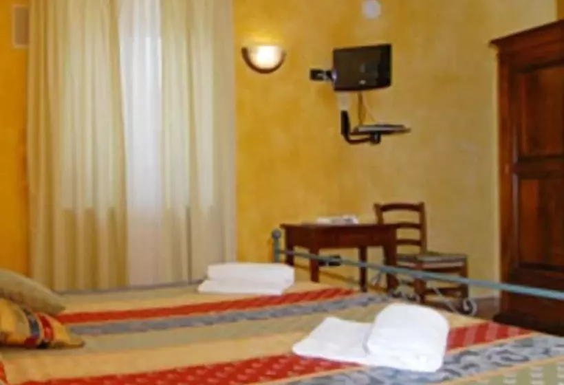 Hotelli La Locanda Del Nocciolo