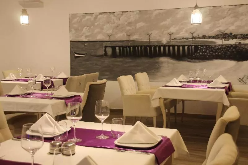 هتل Livvo Budha Beach