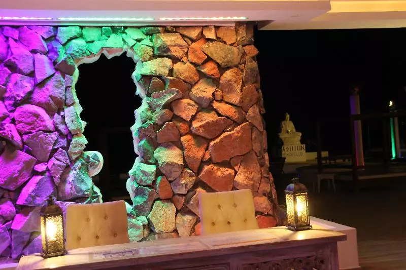 هتل Livvo Budha Beach