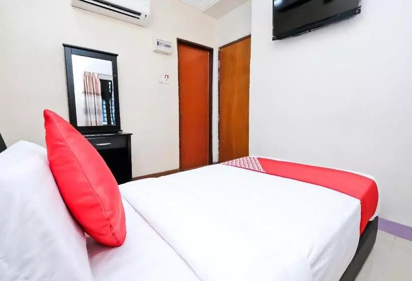 ホテル OYO 714 Arina 