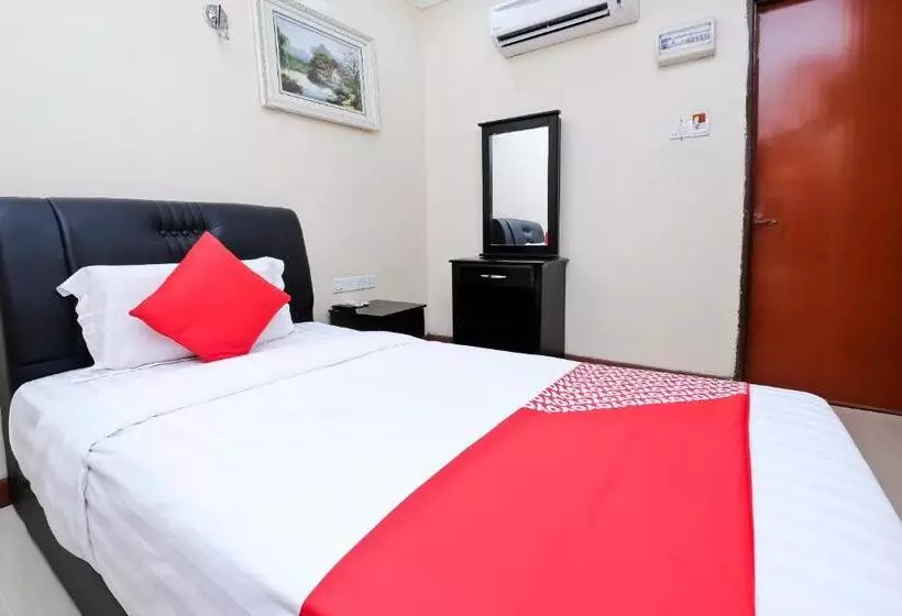 ホテル OYO 714 Arina 