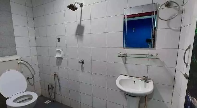 ホテル OYO 714 Arina 