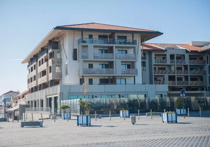 هتل Residence Nemea L Estacade