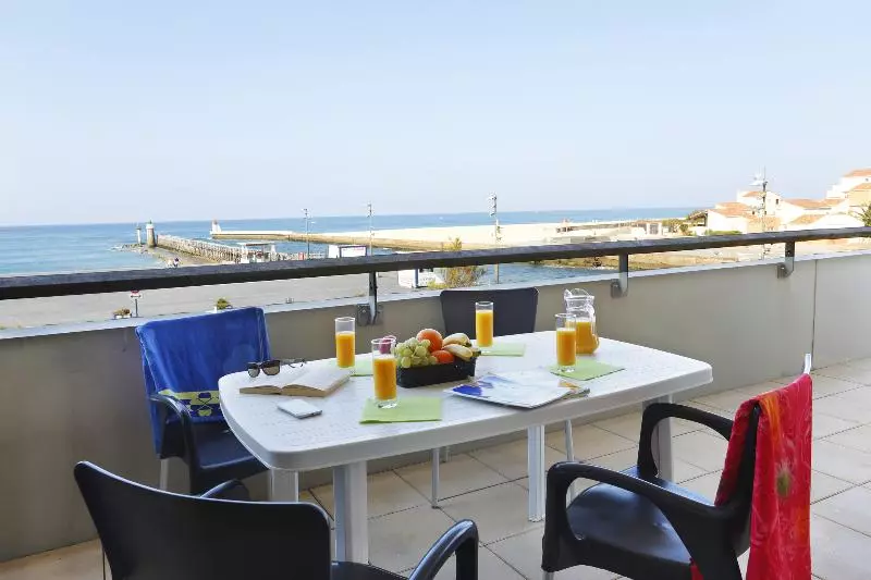 هتل Residence Nemea L Estacade