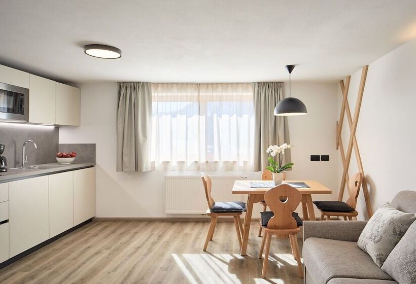 هتل Residence Settsass