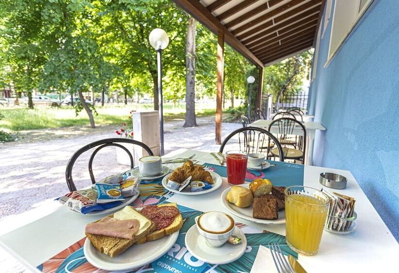 Hotel Rio Beach & Breakfast