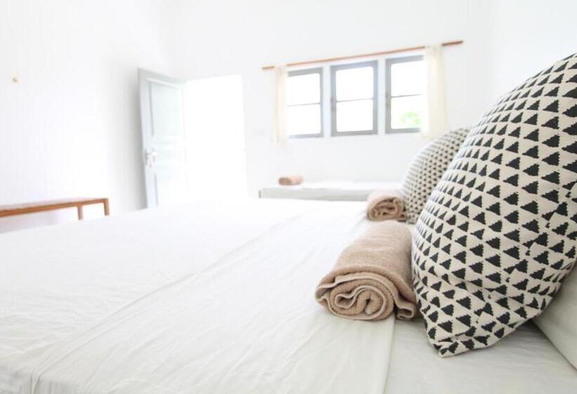 בית מלון כפרי The Rascals Kite Resort