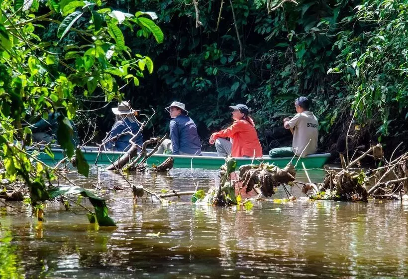 Hotelli Yarina Eco Lodge