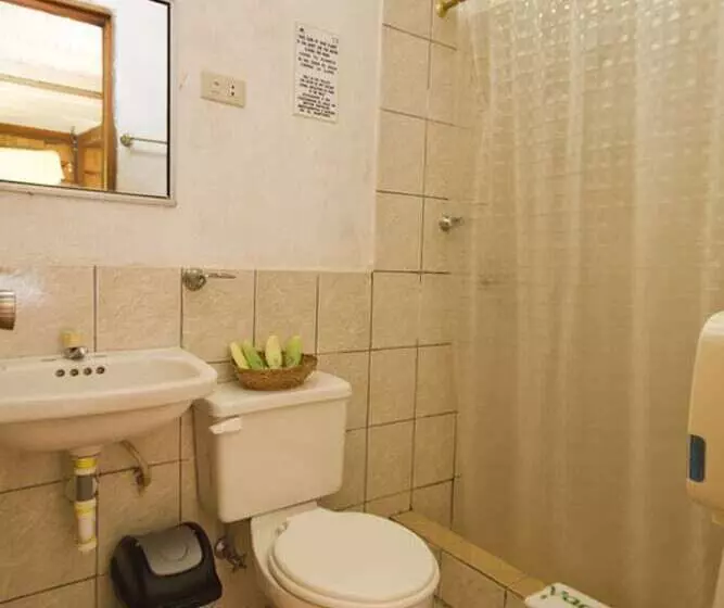 Hotelli Yarina Eco Lodge