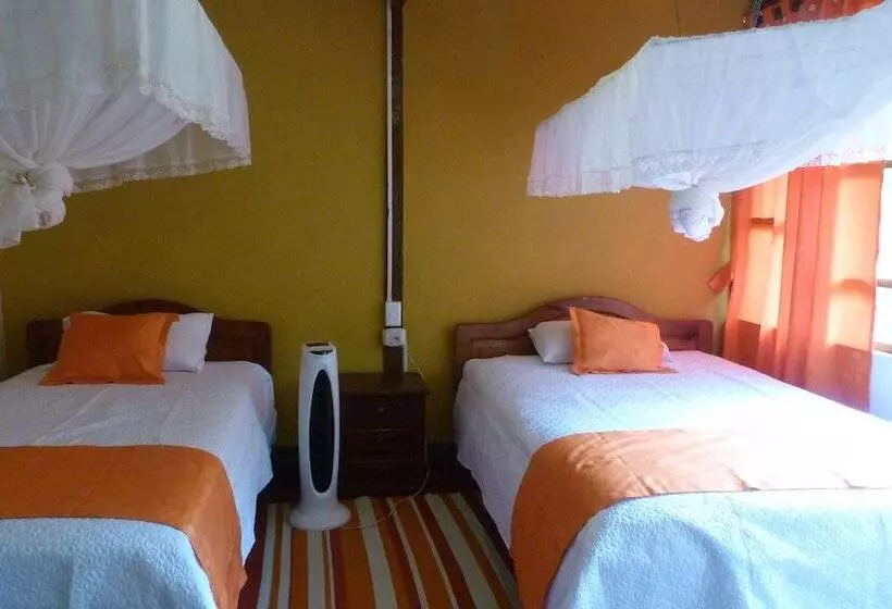 Hotelli Yarina Eco Lodge