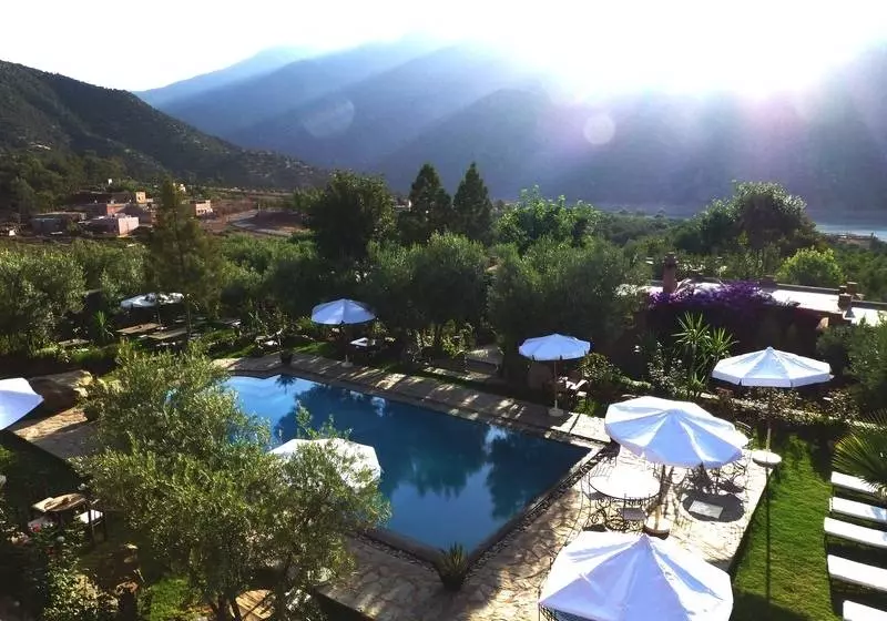 Majatalo Chez Momo Ii