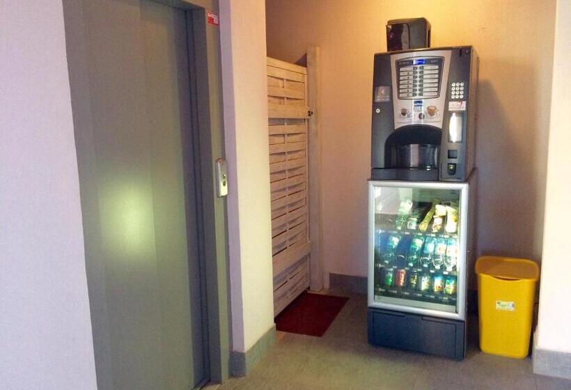 پانسیون Guest House Roma Express