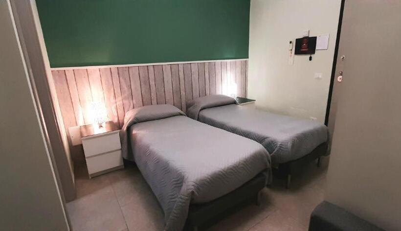 پانسیون Guest House Roma Express