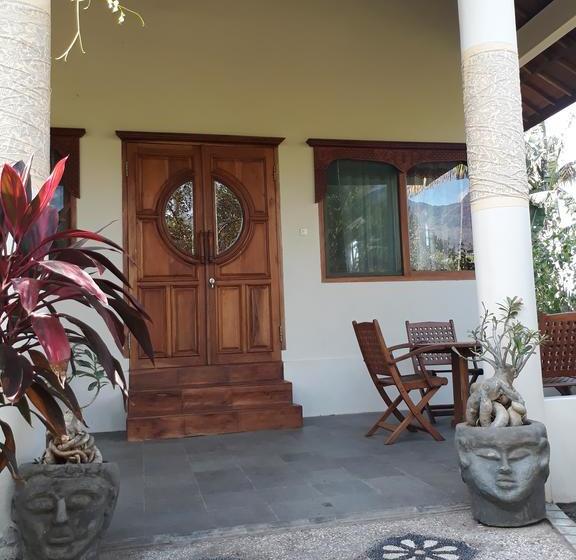بنسيون Hibiscus House Pemuteran Bali