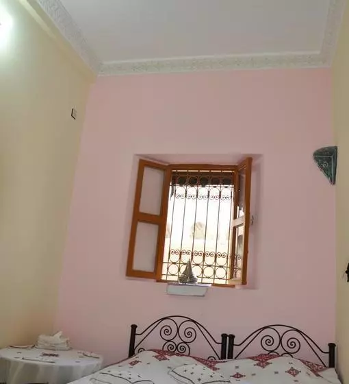 تختخواب و صبحانه Dar Pension Talaa