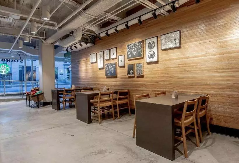 هتل Aloft Philadelphia Downtown