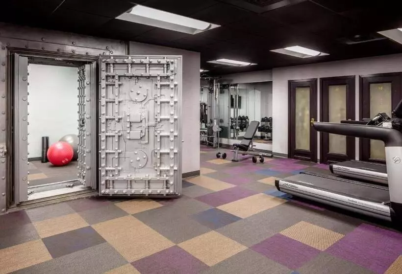 هتل Aloft Philadelphia Downtown